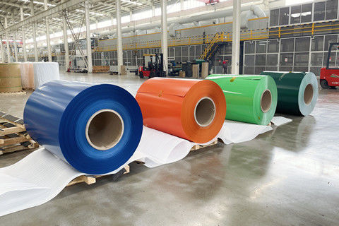 Serie 5000 bobina de aluminio recubierta de color PVDF utilizado para el transporte