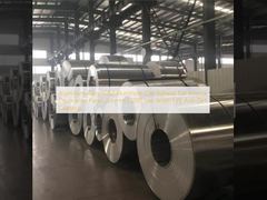 Panel decorativo interior de vagón de metro con bobina de aluminio de aleación de aluminio 5052 (1,5 mm | 1200 mm de ancho | Revestimiento antisuciedad de PE)