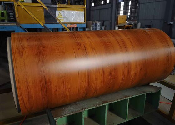 Hoja de aluminio de grano de madera en bobinas en construcción y decoración