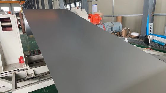 Aleación 3105 Ral 7047 PVDF Revestimiento de la hoja de aluminio 20Gauge x 48' pre-pintado bobina de aluminio para cubierta de patio