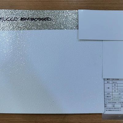 Aleación3003 H24 Temper Grade 24 Gauge Grasa de color blanco martillo Hoja de aluminio en relieve utilizada para el panel interior del refrigerador