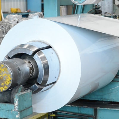 AA3xxx Hoja de aluminio pintada para paneles de refrigeradores de furgonetas Material ligero y resistente para una mejor eficiencia de combustible