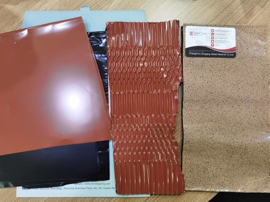 0.09mm espesor 45mm ancho papel de aluminio pre-pintado para la ventilación de la cresta rodante y la fabricación de bandas intermitentes de chimenea rodante
