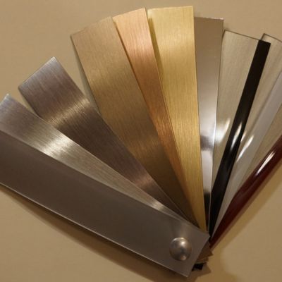 Bobina de aluminio prelacada AA5052 con tratamiento superficial cepillado