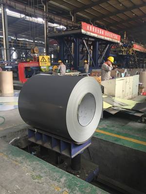 Aleación de patrón de madera de sensación a mano 3D 3105 bobina de aluminio con recubrimiento de 0.50 mm de espesor para puerta de obturador de rodillo de metal