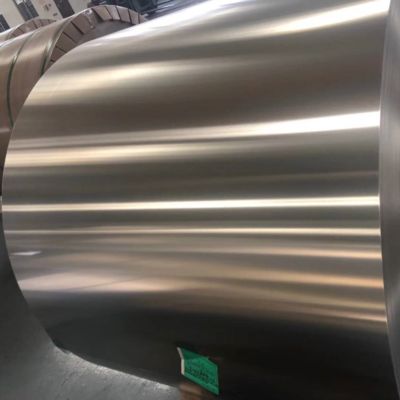 Bobina de aluminio de aleación de aluminio 8011 (0,4–0,6 mm, ancho personalizable, superficie anticorrosión de PE) para revestimiento impermeable de techo