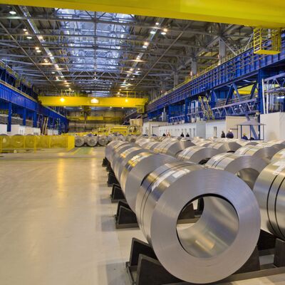 Hoja de aluminio de aleación de aluminio 3003 para techos industriales | Grosor 0,7–1,5 mm | Ancho 900–1500 mm | Recubierto de PE (poliéster)