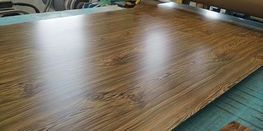 Patrón de madera bobina de aluminio prepintada para puerta de persiana de rodillo